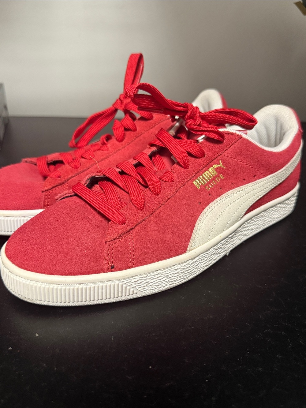 Puma Suede Men’s Sneakers Red Size 9